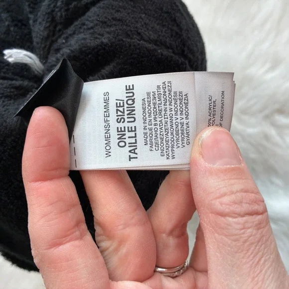 The North Face Womens Grey Cable Knit Fleece Lined Pom Beanie Hat One Size - Picture 5 of 7